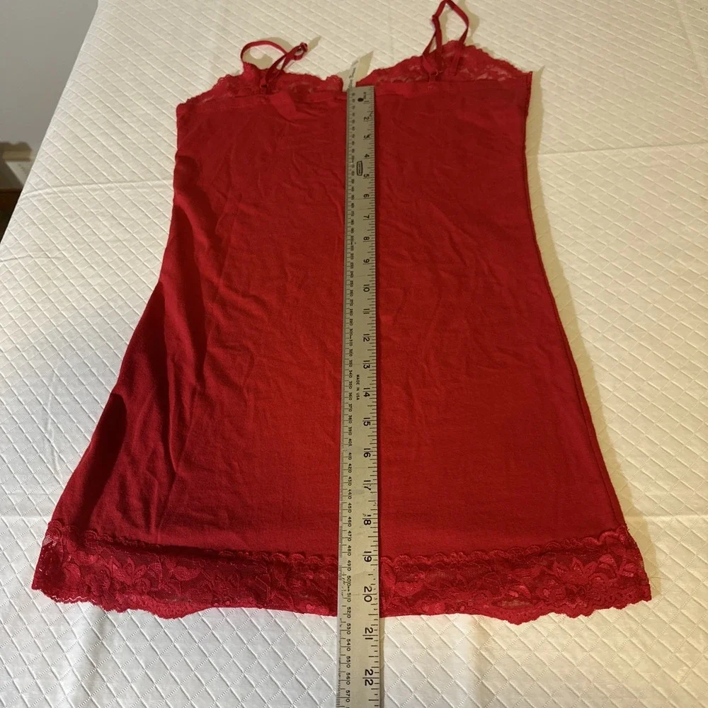 A&B Active Basic Womens Tank Top‎ Camisole Size S/M Red V Neck Lace Trim